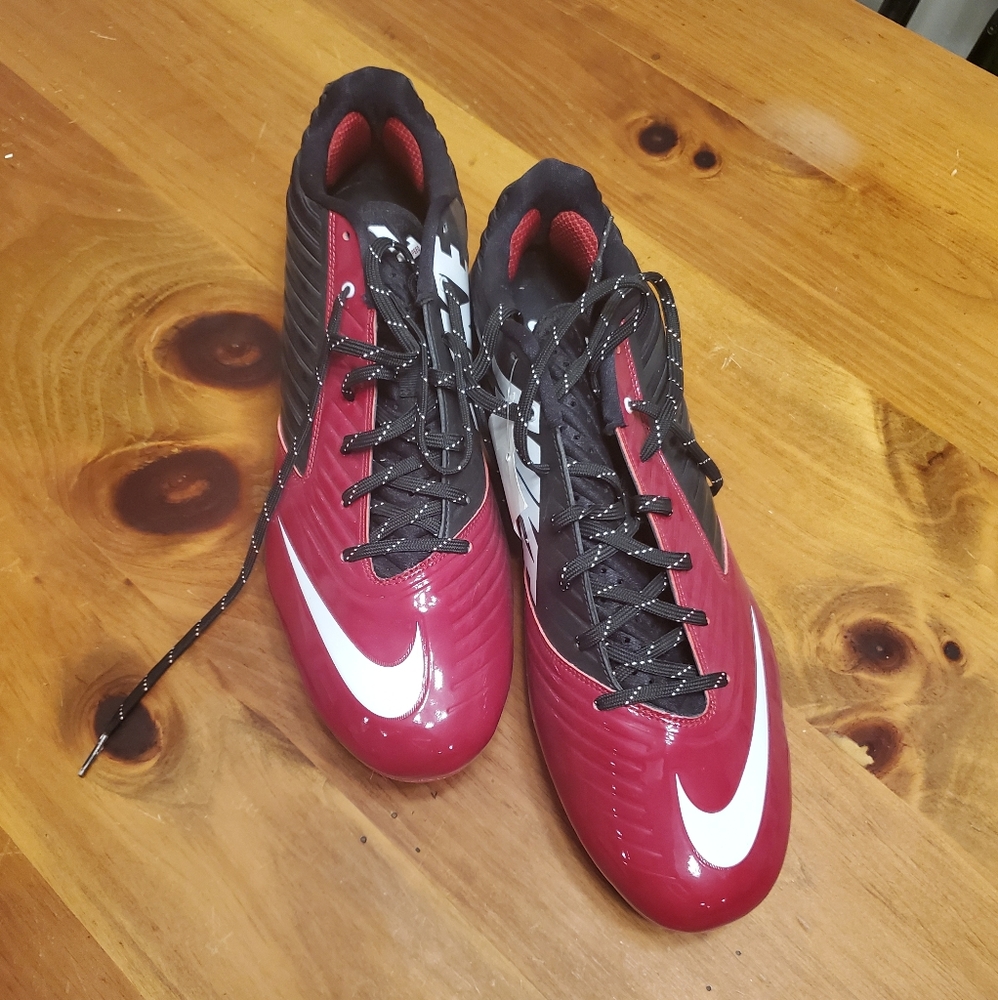 Men's cleats